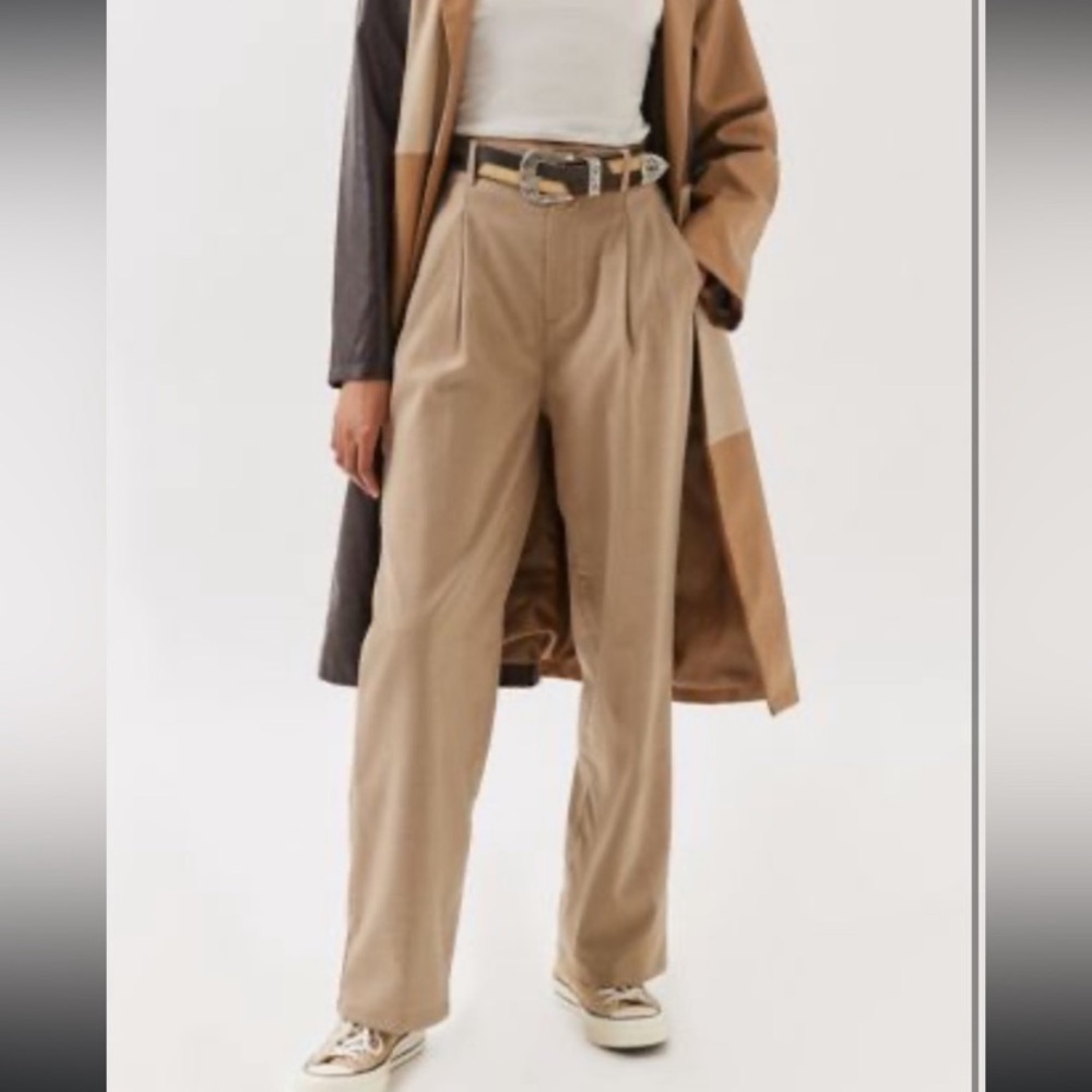 $69 NWOT urban outfitters menswear trousers M